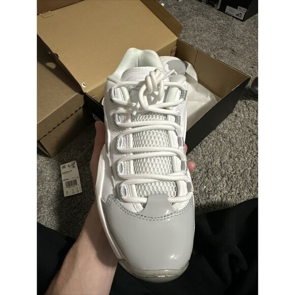 Reebok Question Low Size 9 - Picture 2 of 3